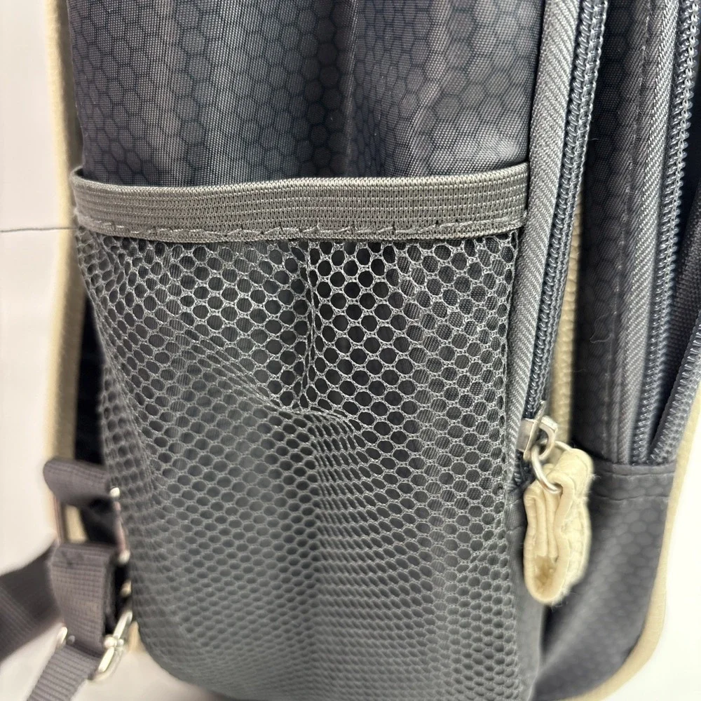 Willow & Woves Back Pack Changing Station Diaper Bag Dark Gray pre- Owned‎